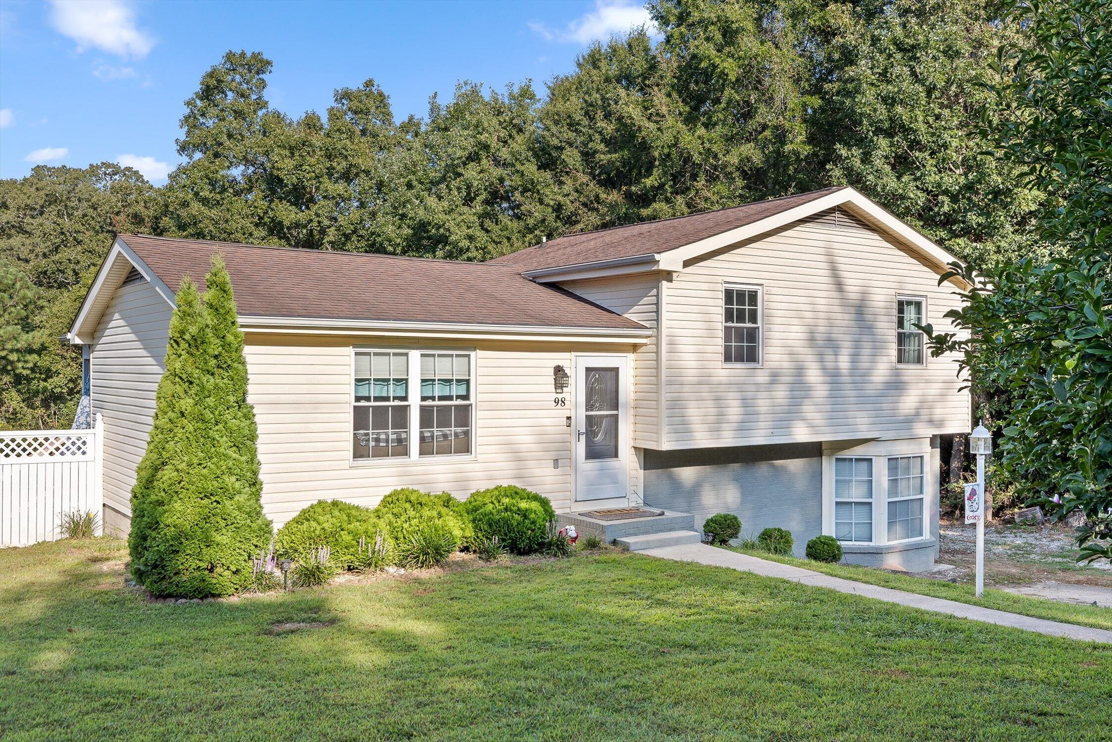 Ringgold, Georgia 30736, United States, 4 Bedrooms Bedrooms, ,2 BathroomsBathrooms,Residential,Active,202792