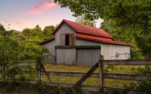 Photo of Signal Mountain, TN 37377 (MLS # 1535082)
