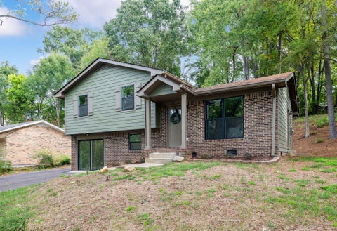 Photo of 312 Michelle Drive, Chattanooga, TN 37412 (MLS # 1544419)