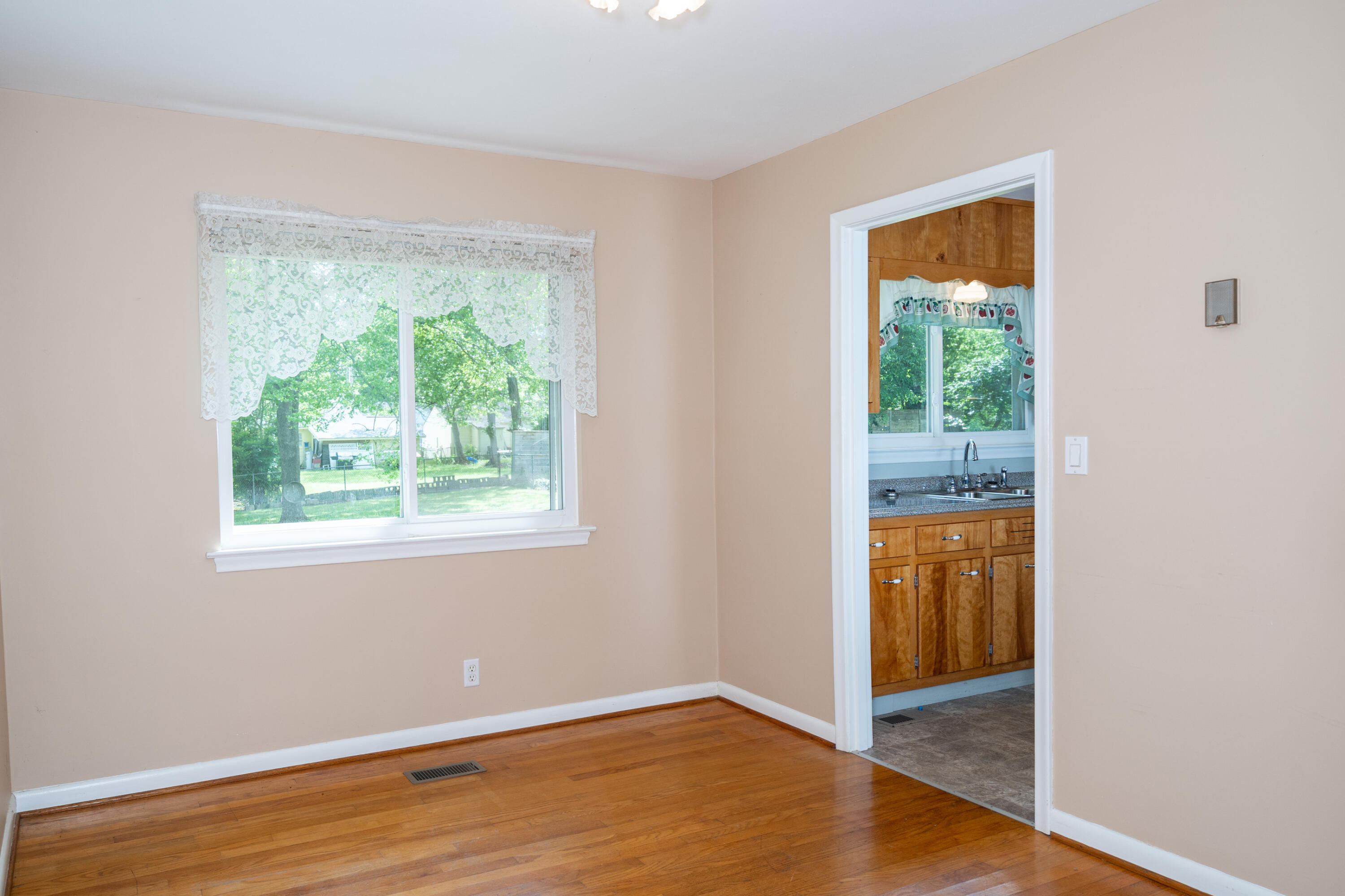 5330 Spriggs Street, Chattanooga, Tennessee image 25