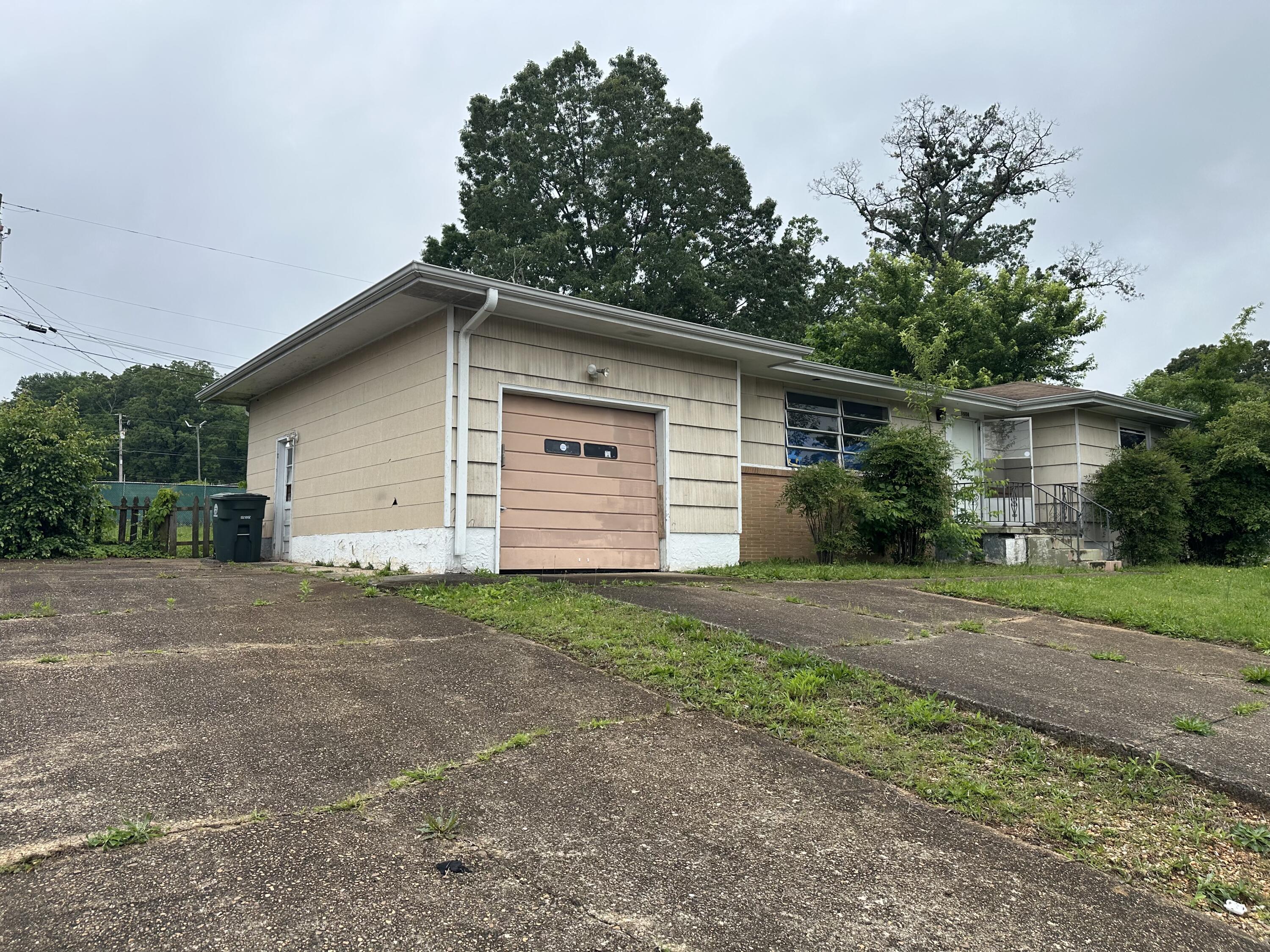 1504 Cloverdale Drive, Hixson, Tennessee image 4
