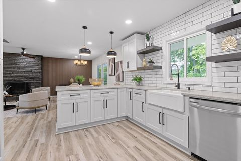 Tiny photo for 2605 Avalon Hill, Chattanooga, TN 37415 (MLS # 1527522)