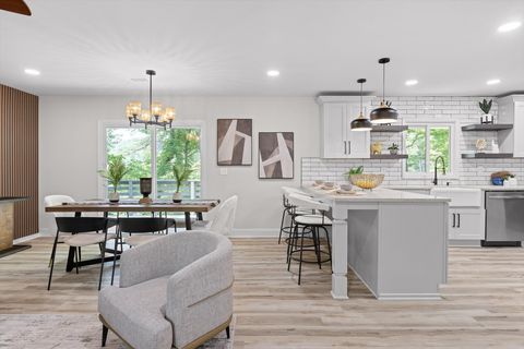 Tiny photo for 2605 Avalon Hill, Chattanooga, TN 37415 (MLS # 1527522)