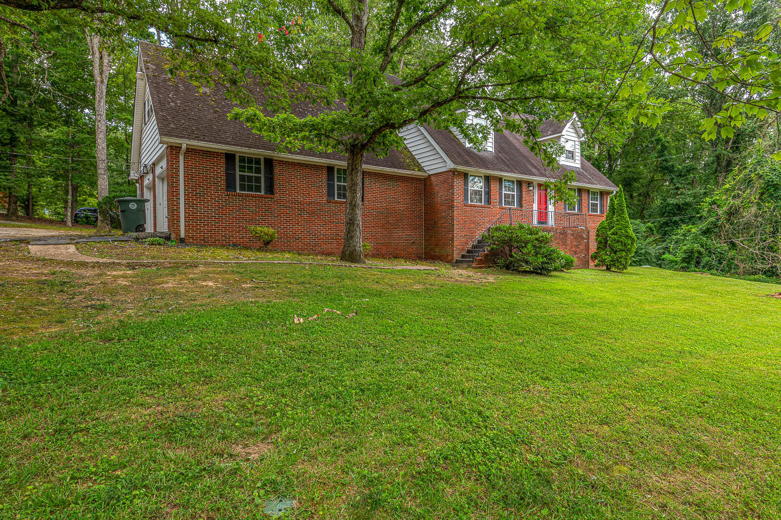 848 Skyline Park Drive