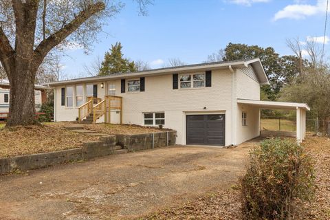 Photo of 6205 Hadley Drive, Chattanooga, TN 37416 (MLS # 1524876)