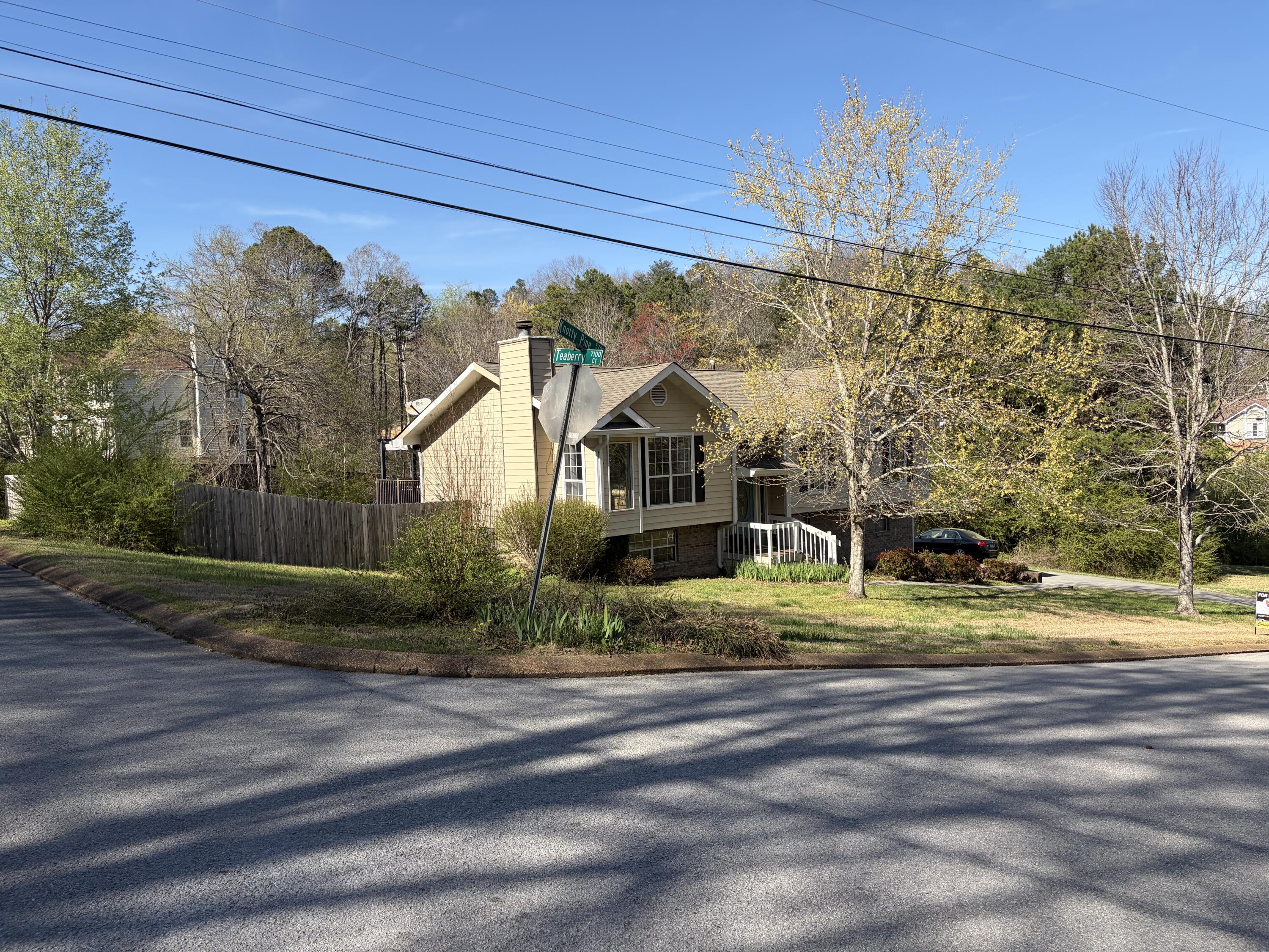 5701 Knotty Pine Drive