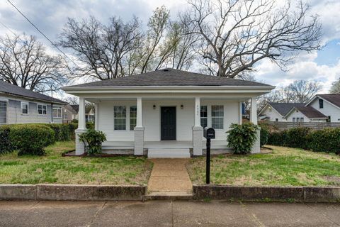 Photo of 2004 Anderson Avenue, Chattanooga, TN 37404 (MLS # 1529902)