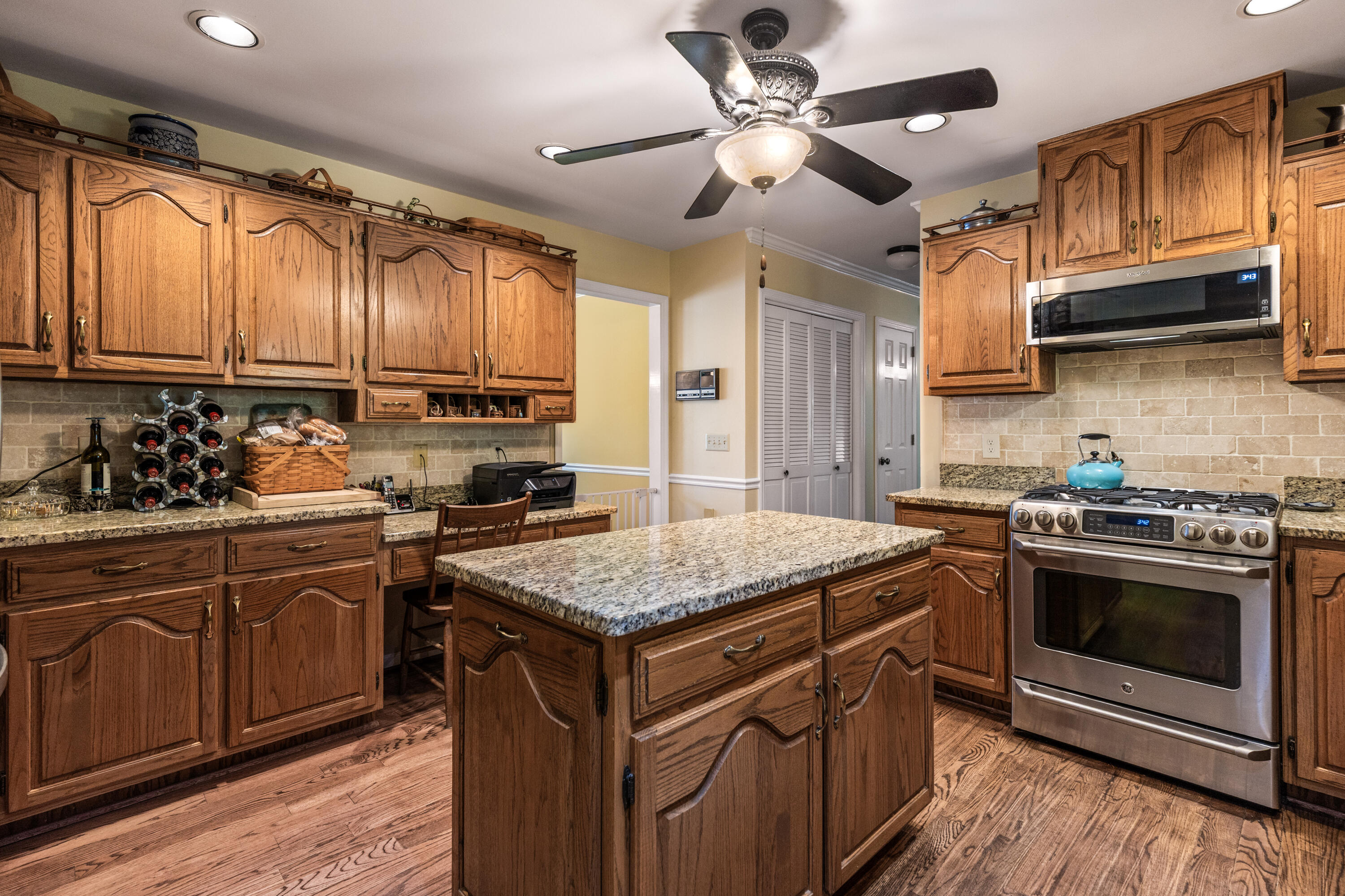 2227 Bay Pointe Drive, Hixson, Tennessee image 8