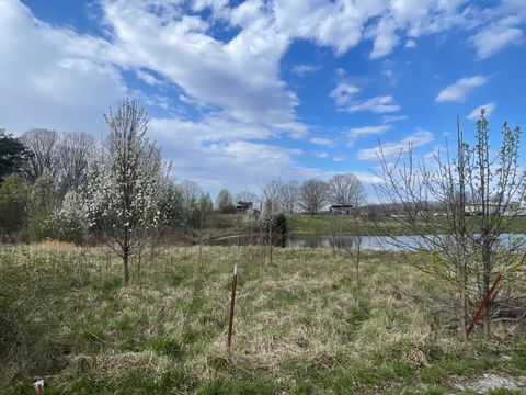 Photo of 02 Watson Loop, Pikeville, TN 37367 (MLS # 1509803)