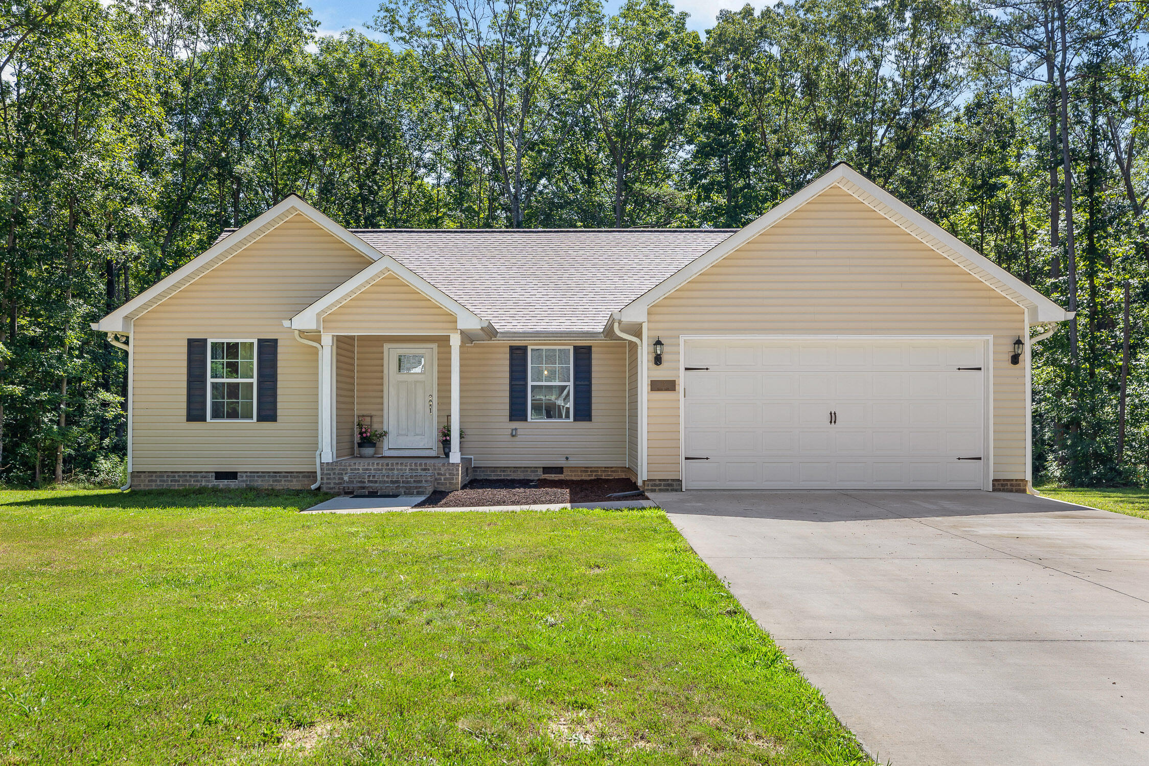 115 Emma Lane, Trenton, Georgia image 1