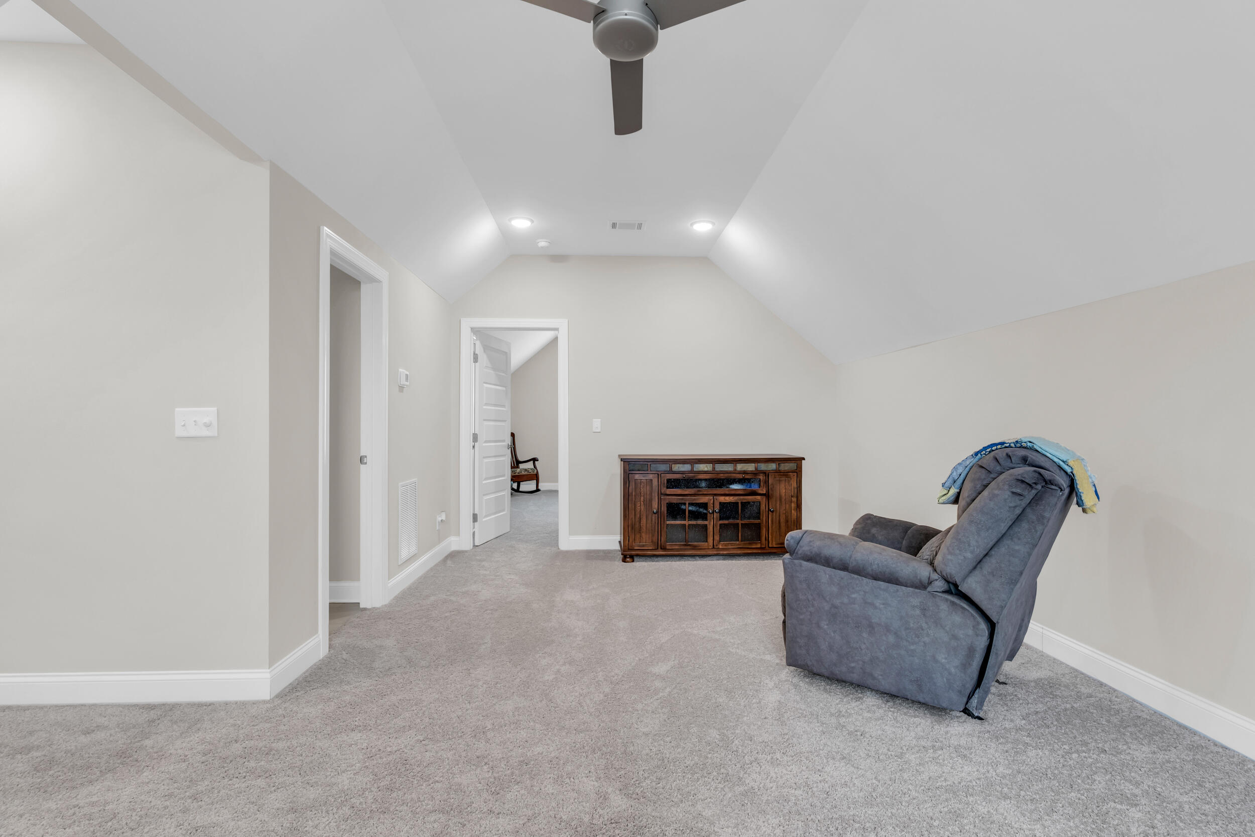 8920 Little Pine Lane, Ooltewah, Tennessee image 28