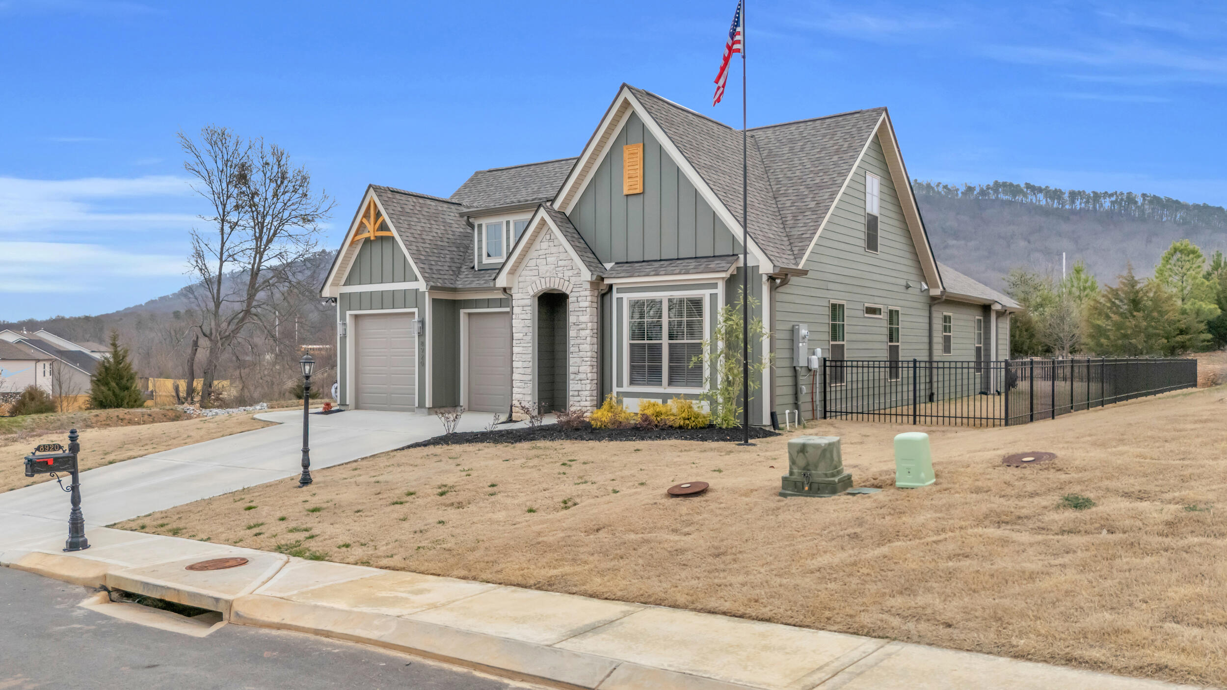 8920 Little Pine Lane, Ooltewah, Tennessee image 2