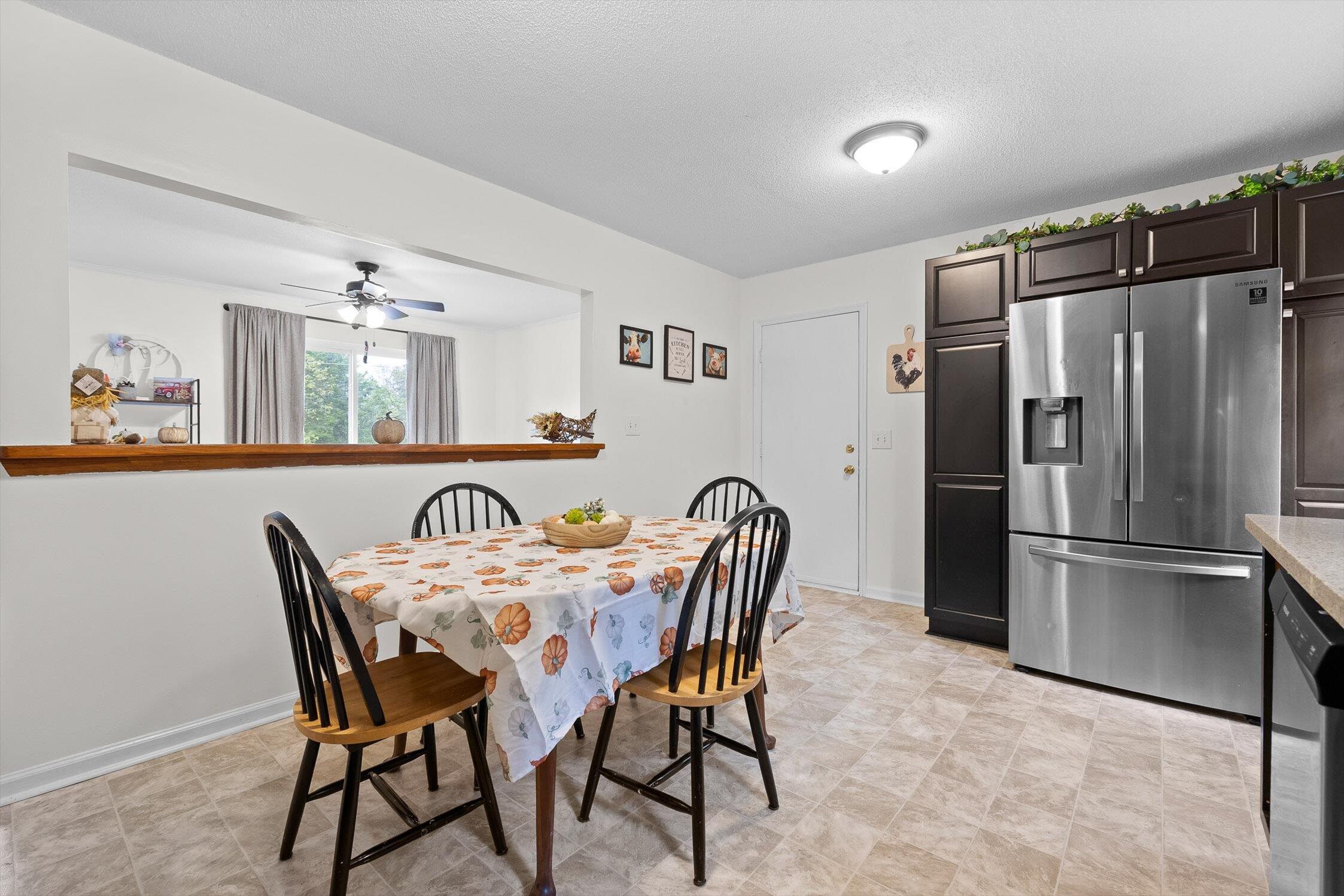 Ringgold, Georgia 30736, United States, 3 Bedrooms Bedrooms, ,2 BathroomsBathrooms,Residential,Active,236037