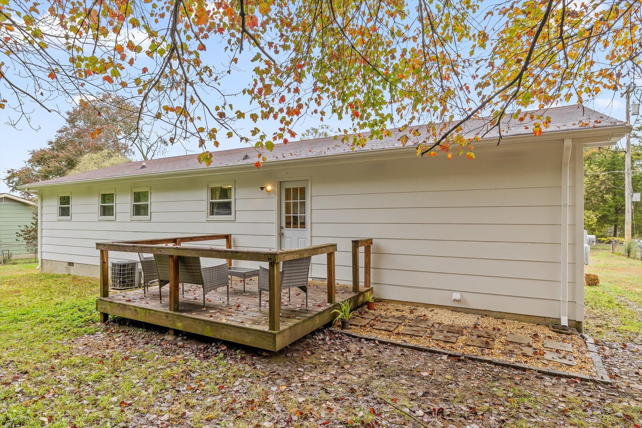 Ringgold, Georgia 30736, United States, 3 Bedrooms Bedrooms, ,2 BathroomsBathrooms,Residential,Active,236037