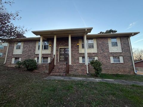 Photo of 1224 King Arthur Road, Chattanooga, TN 37421 (MLS # 1525541)