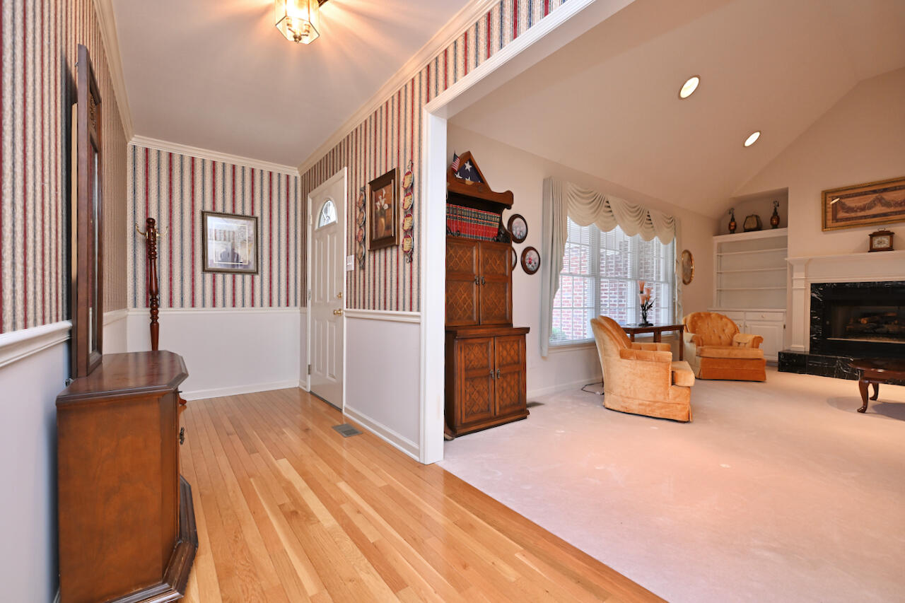 3638 Bowman Circle Drive NE