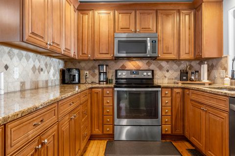 Tiny photo for 5914 Rainbow Springs Dr, Chattanooga, TN 37416 (MLS # 1525250)