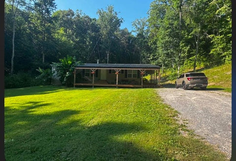Photo of 817 Green Pond Road, Soddy Daisy, TN 37379 (MLS # 1542278)