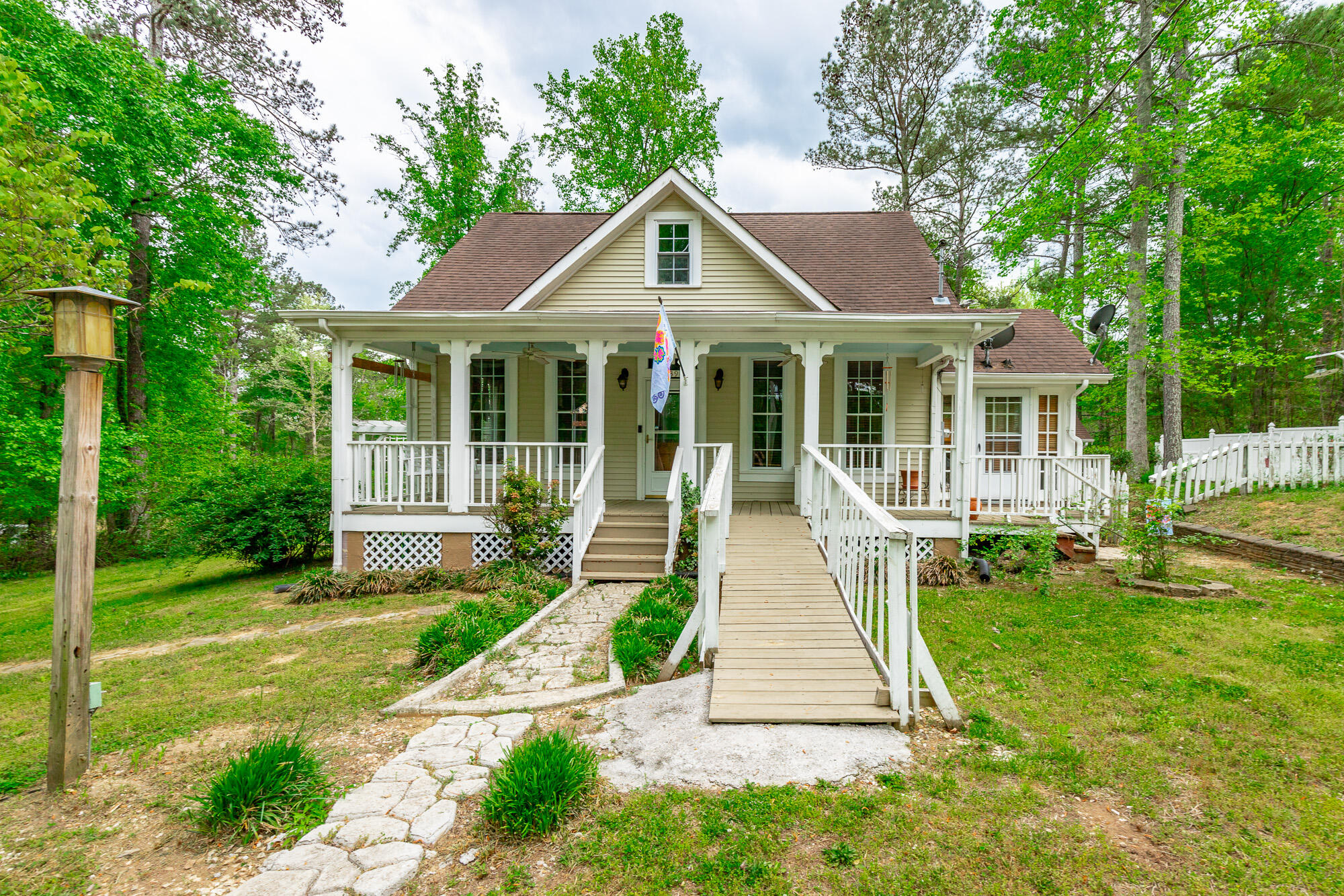 139 Dickson Road, Ringgold, Georgia image 1