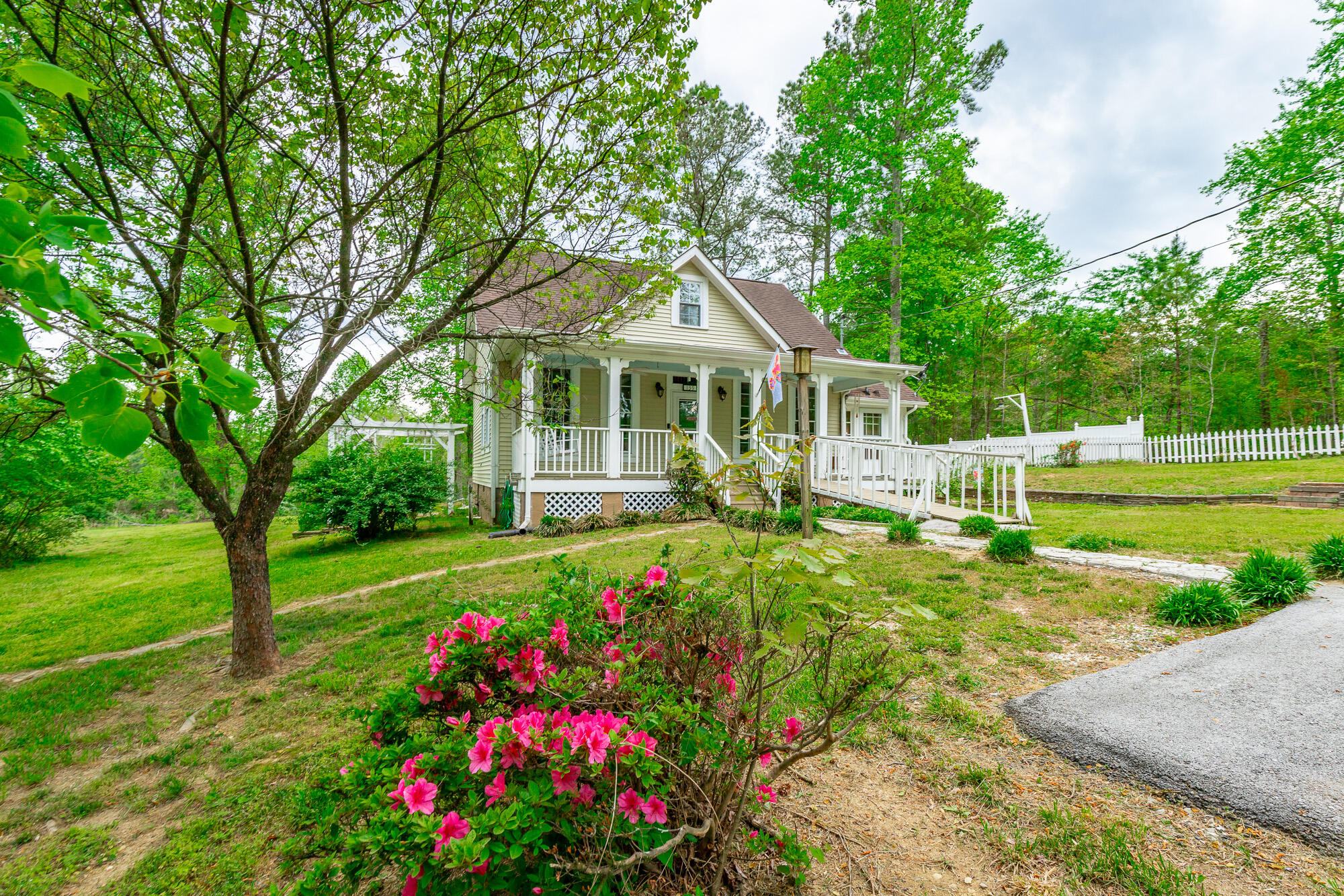 139 Dickson Road, Ringgold, Georgia image 2