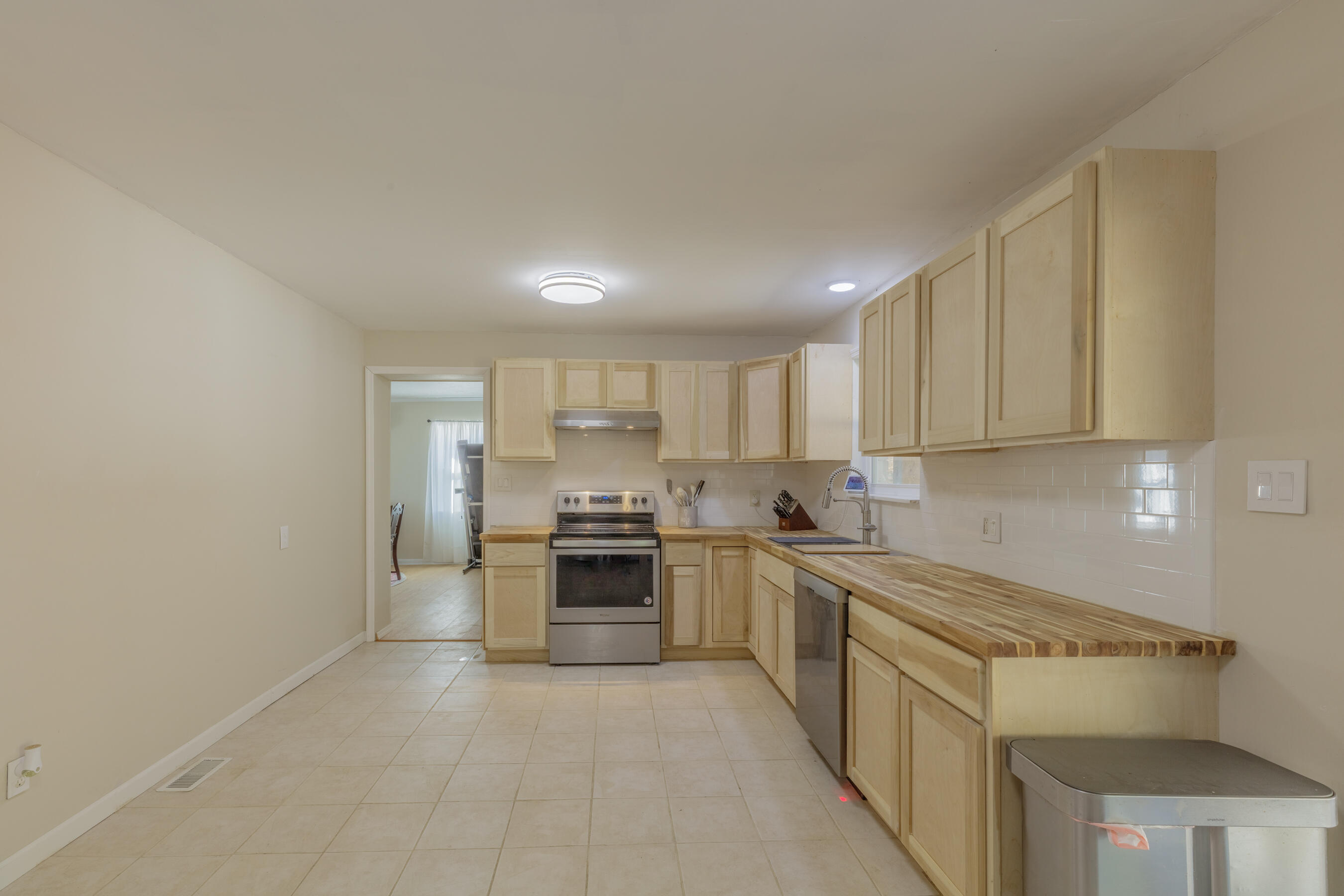 1144 Ridgeway Road