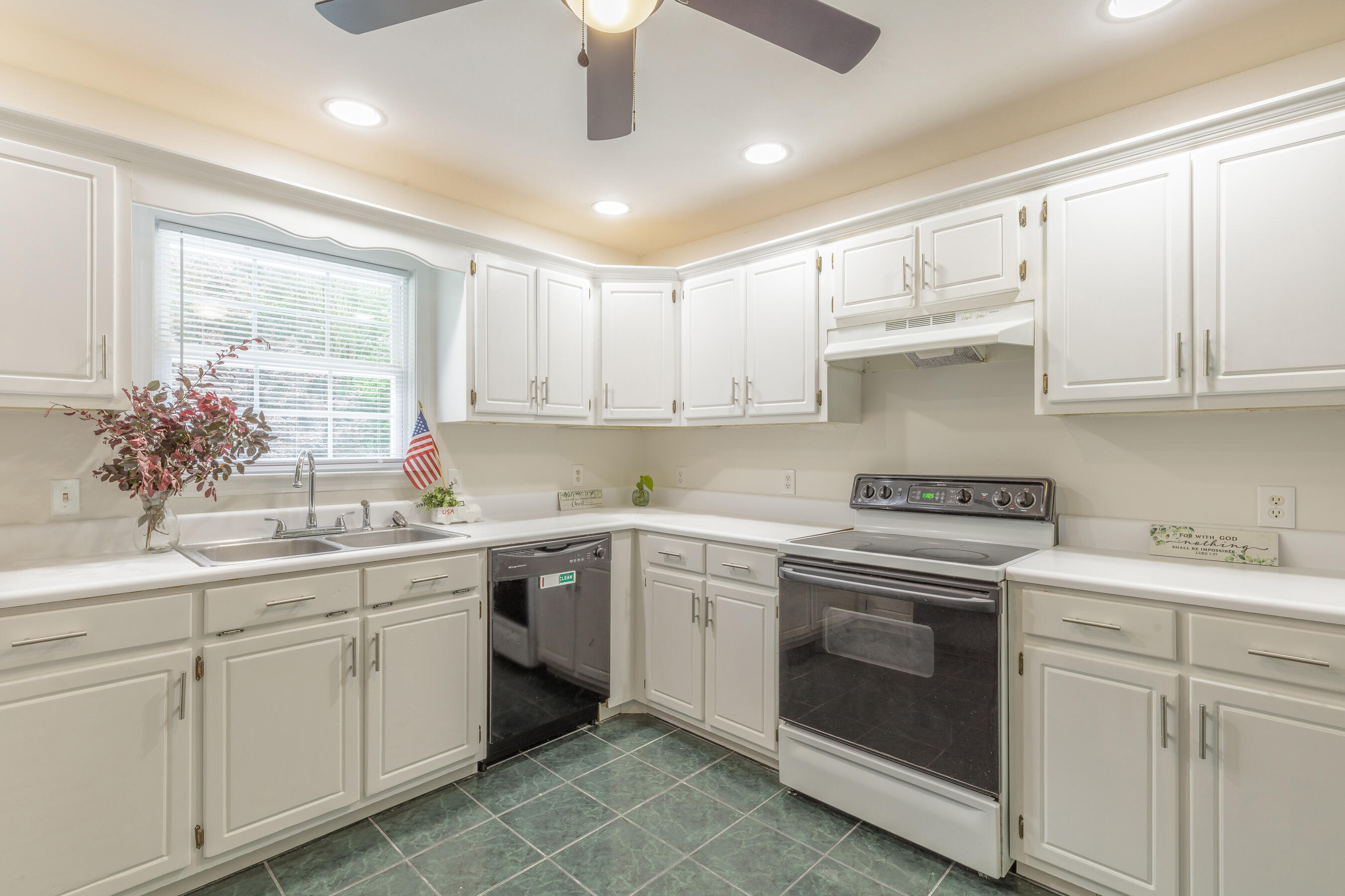 3172 Reed Road, Tunnel Hill, Georgia image 48