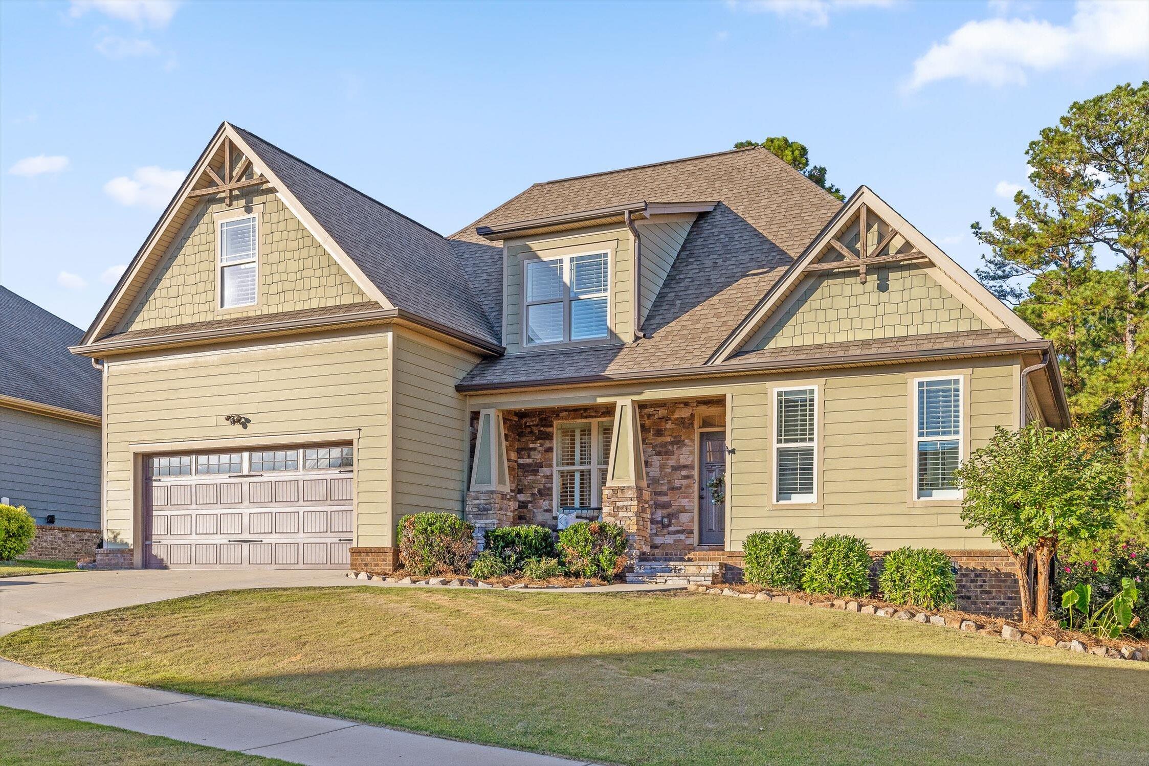9537 Rookwood Circle