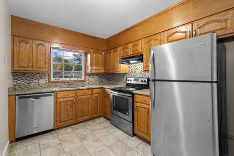 Tiny photo for 1961 Meadowbrook Circle NW, Dalton, GA 30720 (MLS # 1530632)