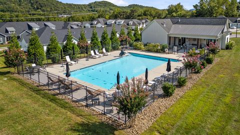 Tiny photo for 815 Wellstone Drive, Chattanooga, TN 37405 (MLS # 1528525)