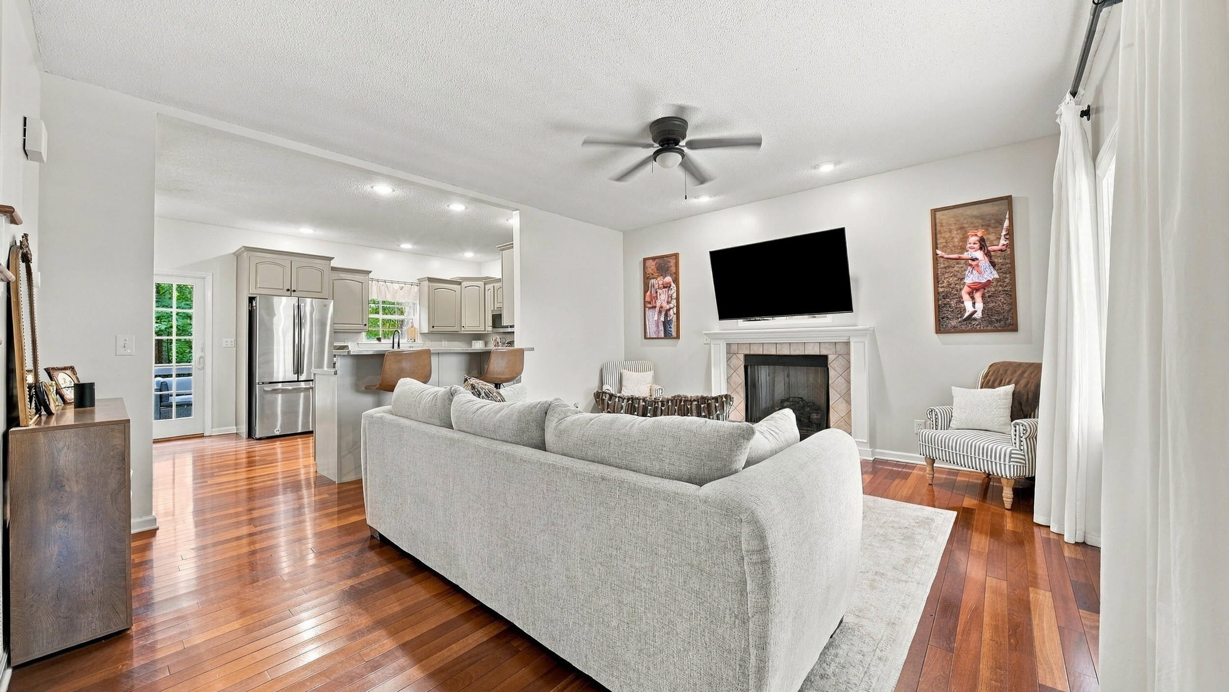 169 Lancaster Way