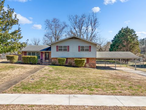 Photo of 107 Hamel Drive, Chickamauga, GA 30707 (MLS # 1527639)