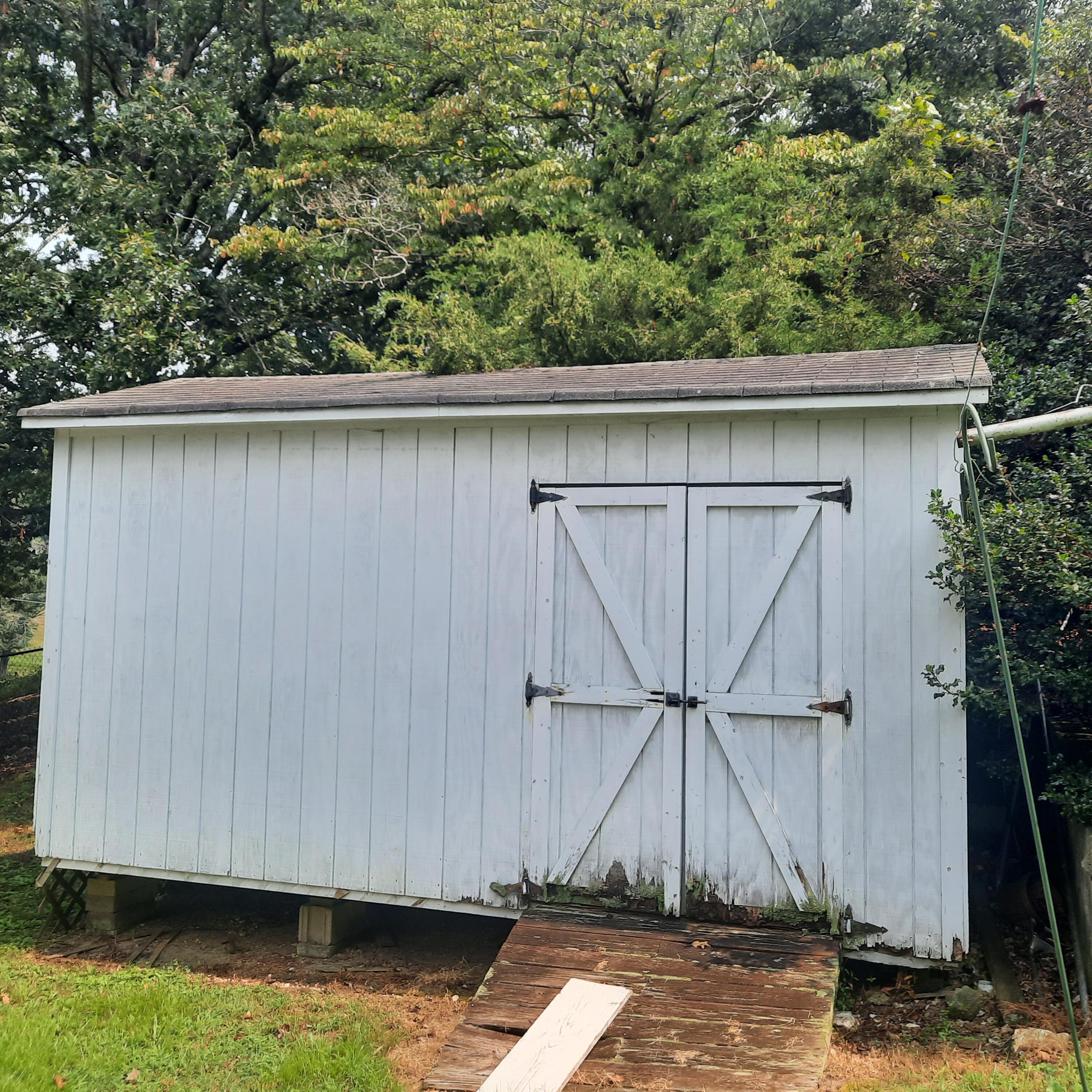 697 Newt Johnson Road