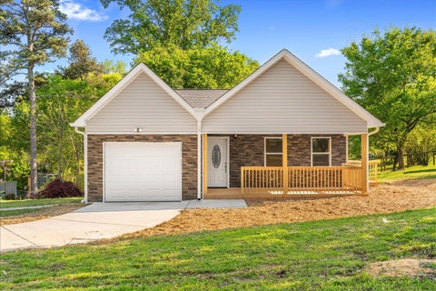 Photo of 6 Catherine Street, Rossville, GA 30741 (MLS # 1544434)