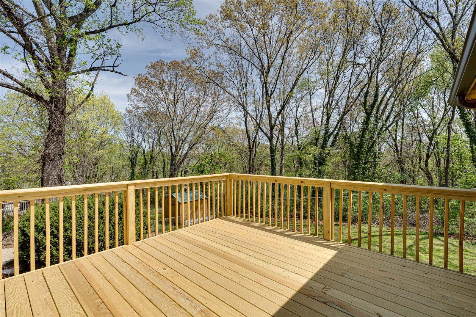 8842 Lake Crest Circle, Chattanooga, Tennessee image 30