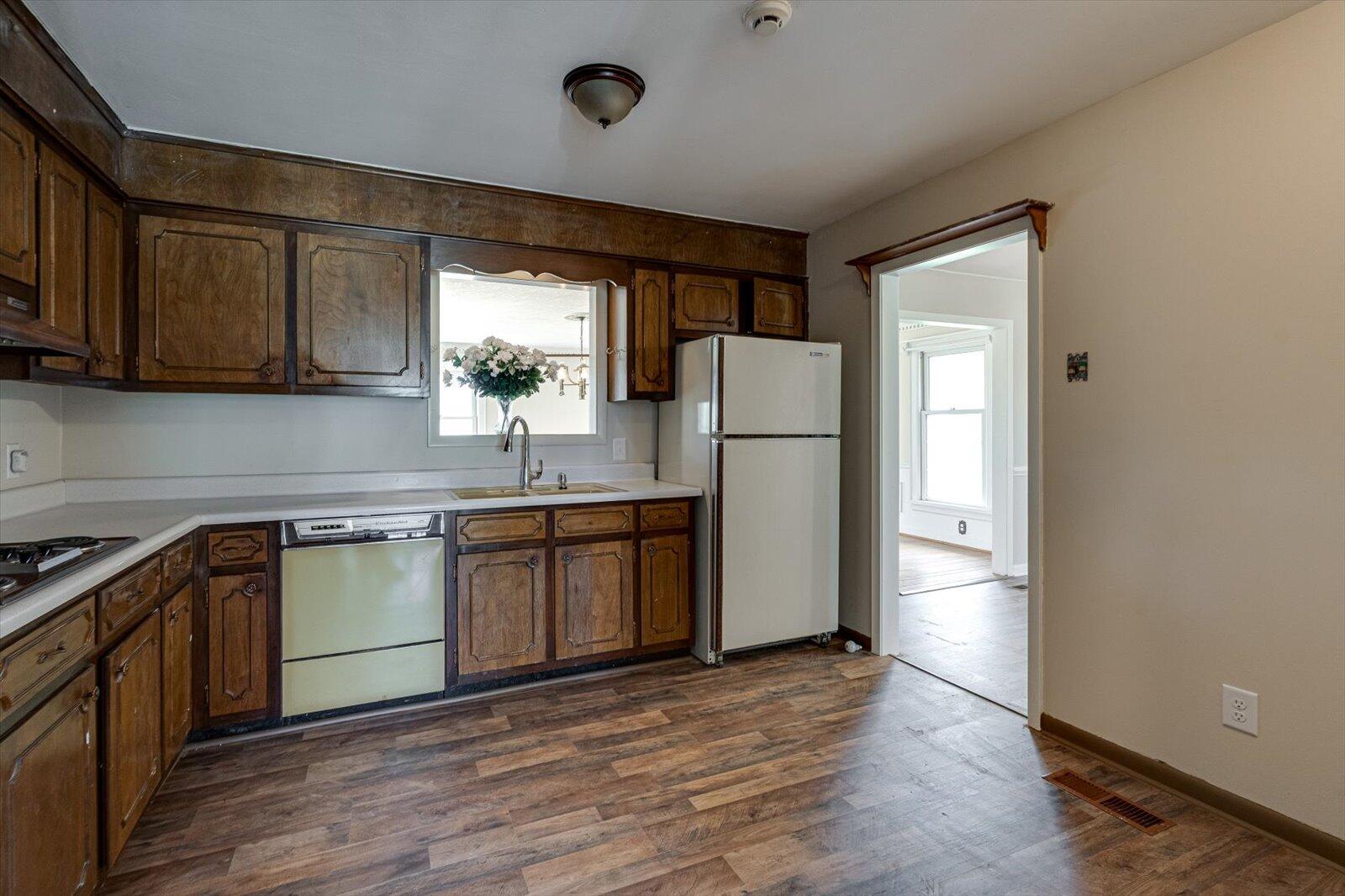 8842 Lake Crest Circle, Chattanooga, Tennessee image 9