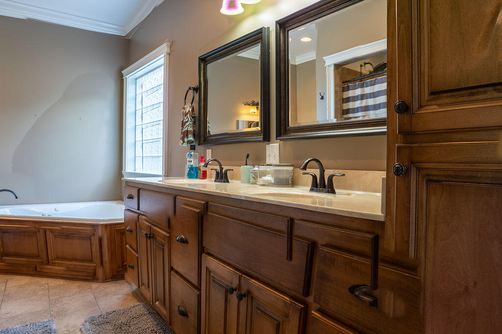 Fort Payne, Alabama 35967, United States, 3 Bedrooms Bedrooms, ,2 BathroomsBathrooms,Residential,Active,168011