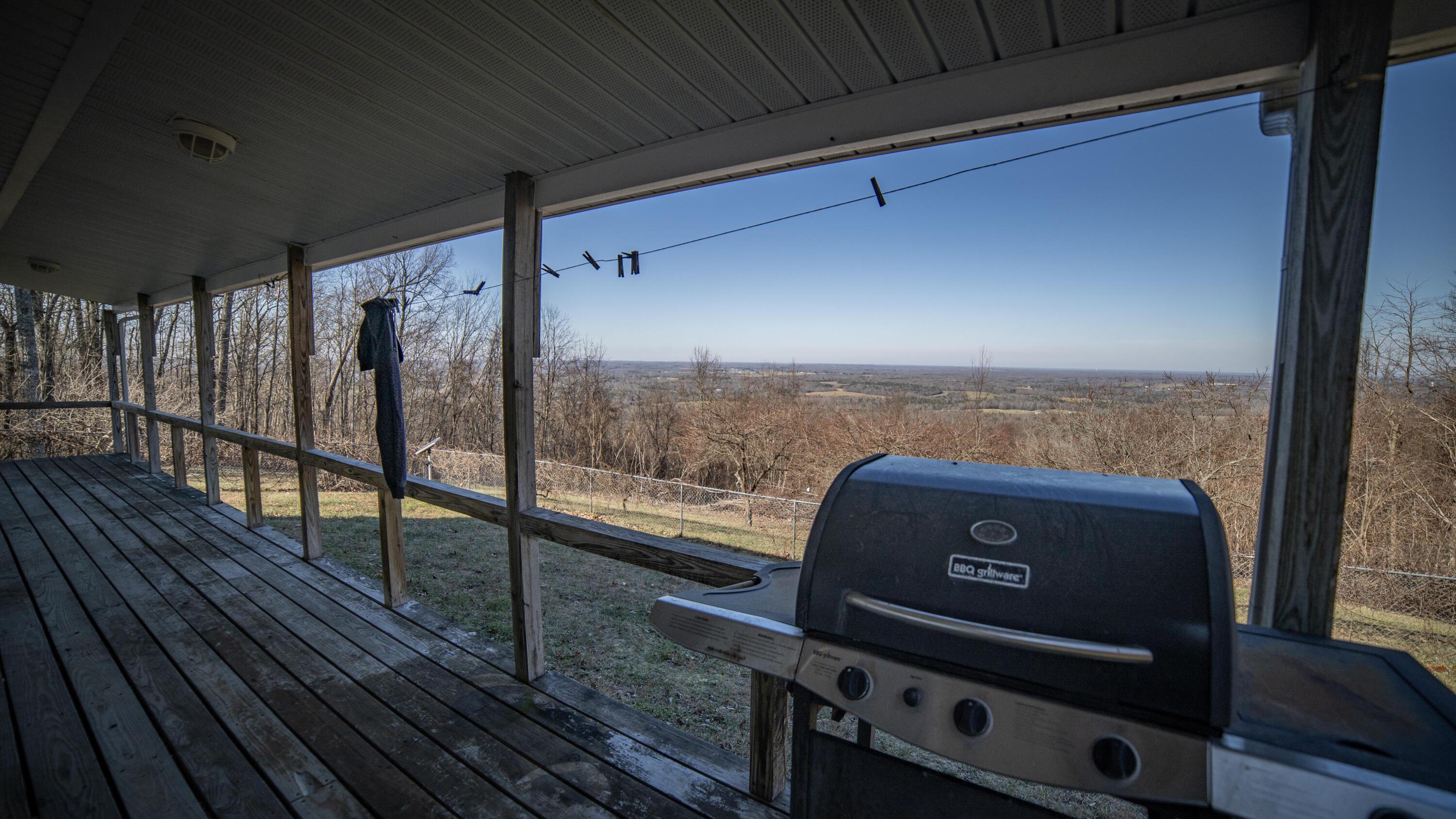 000 Hinch Mountain Road, Crossville, Tennessee image 4