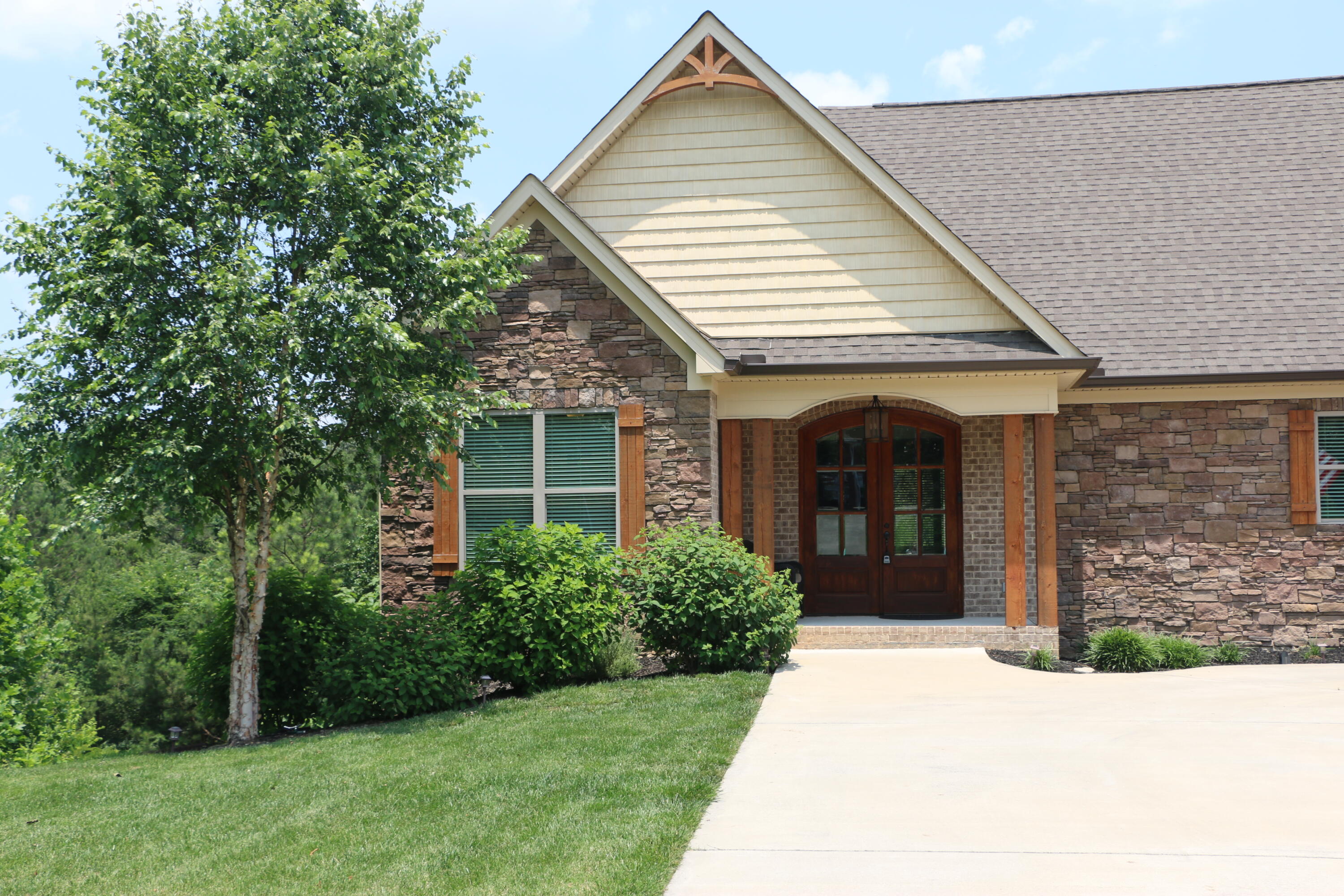 225 Magnolia Place, Ringgold, Georgia image 3