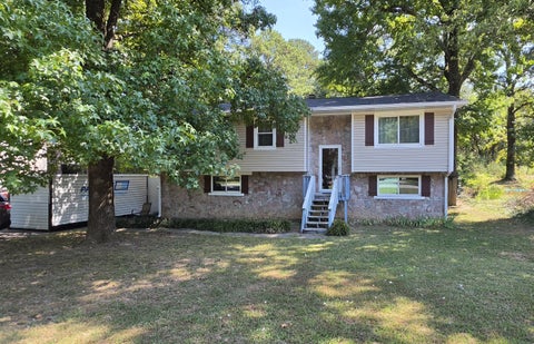 Photo of 6326 Celtic Drive, Chattanooga, TN 37416 (MLS # 1542945)