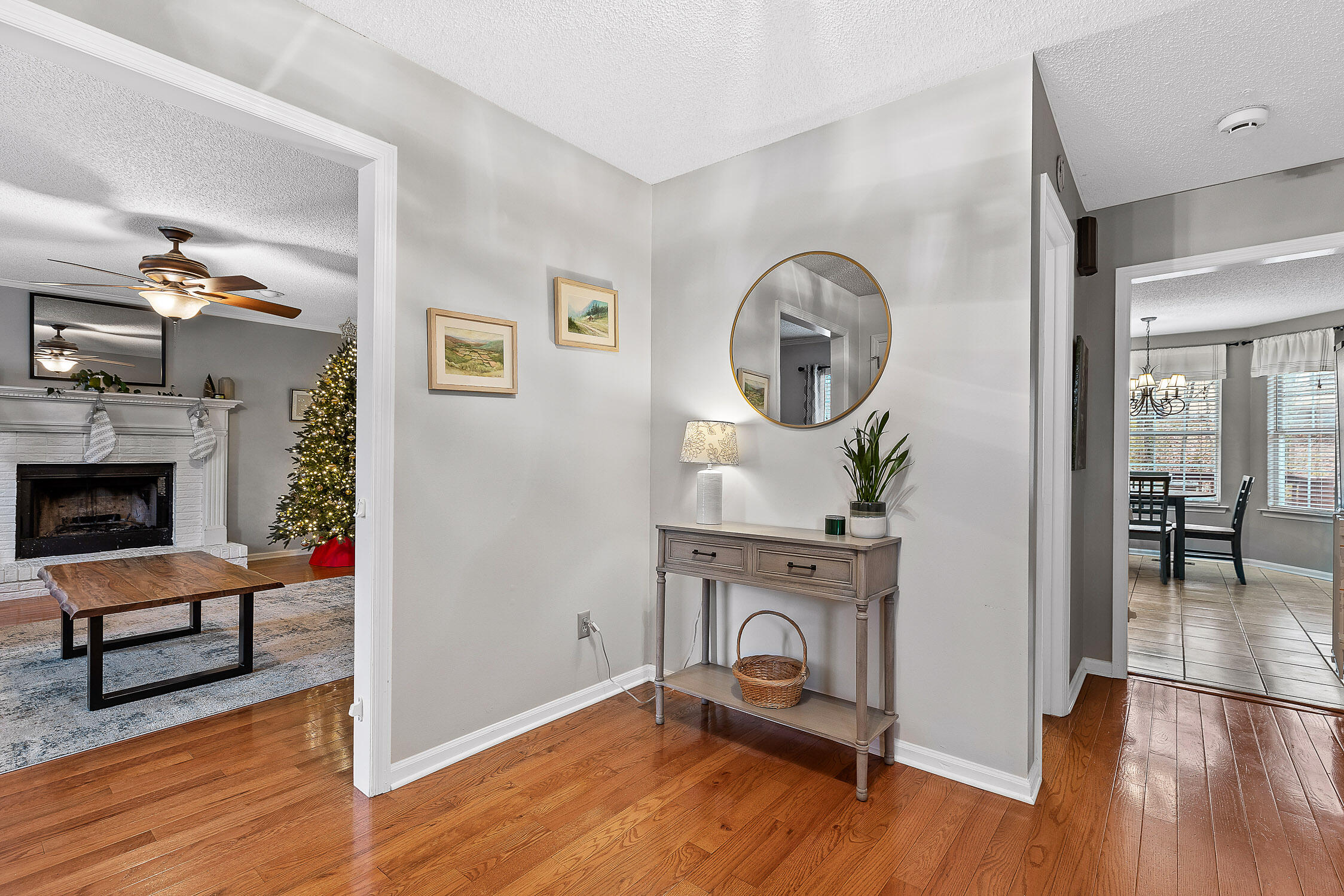 Chattanooga, Tennessee 37421, United States, 4 Bedrooms Bedrooms, ,3 BathroomsBathrooms,Residential,Contingent,25115