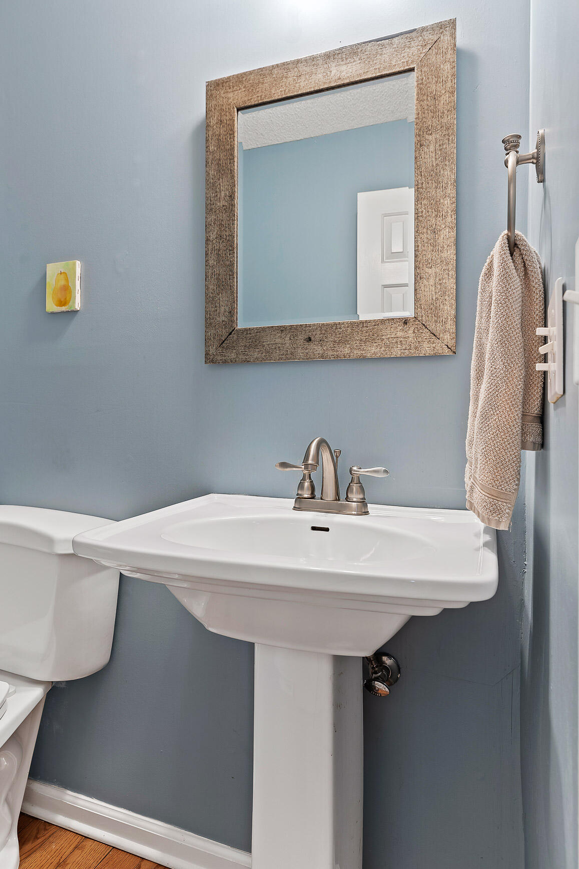 Chattanooga, Tennessee 37421, United States, 4 Bedrooms Bedrooms, ,3 BathroomsBathrooms,Residential,Contingent,25115