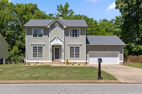Photo of 1903 Howell Mill Drive, Chattanooga, TN 37421 (MLS # 1534496)