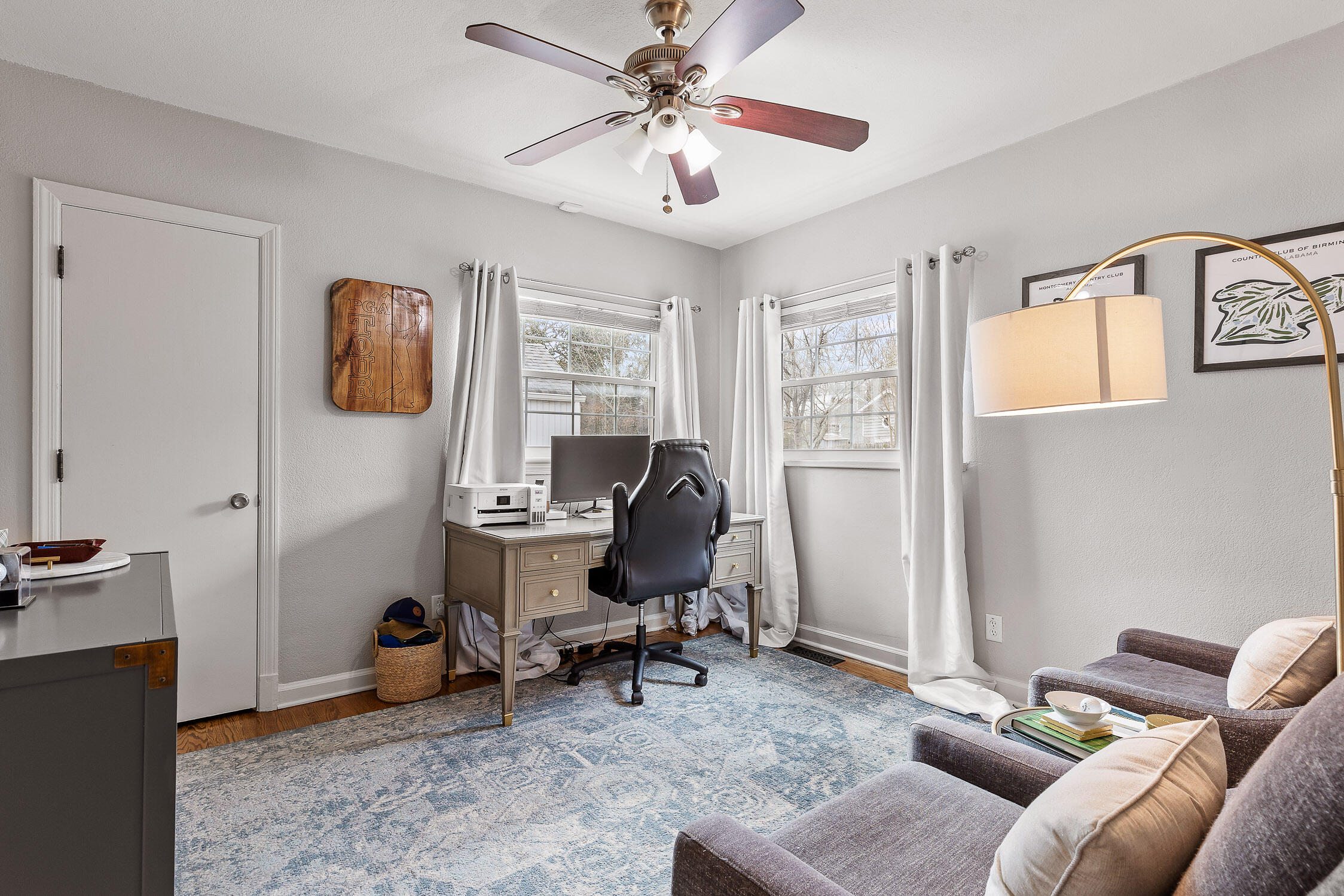 Chattanooga, Tennessee 37415, United States, 3 Bedrooms Bedrooms, ,2 BathroomsBathrooms,Residential,Contingent,19401