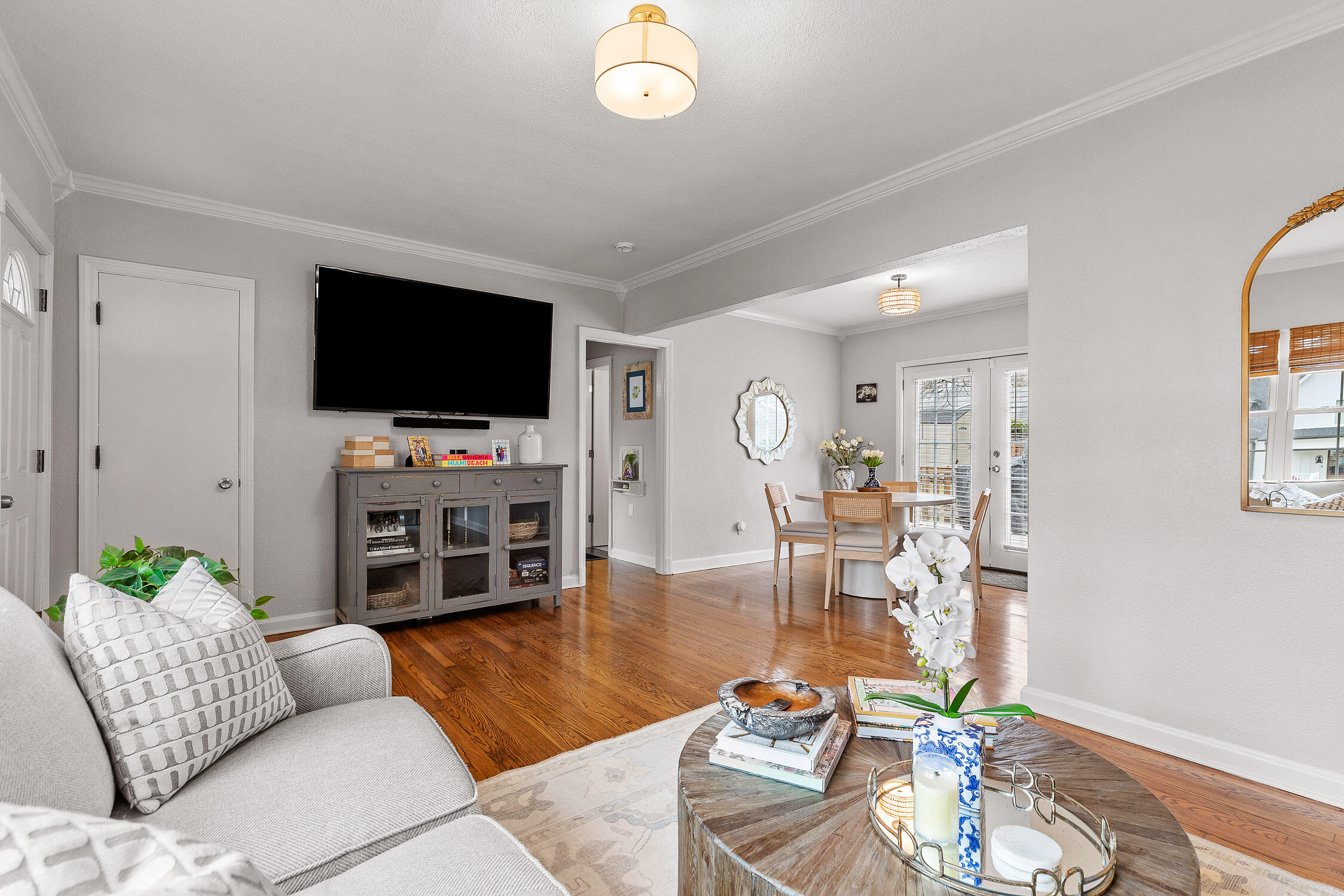 Chattanooga, Tennessee 37415, United States, 3 Bedrooms Bedrooms, ,2 BathroomsBathrooms,Residential,Contingent,19401