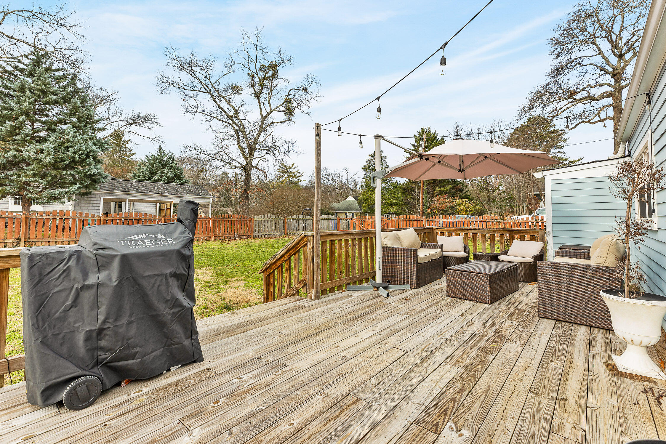 Chattanooga, Tennessee 37415, United States, 3 Bedrooms Bedrooms, ,2 BathroomsBathrooms,Residential,Contingent,19401