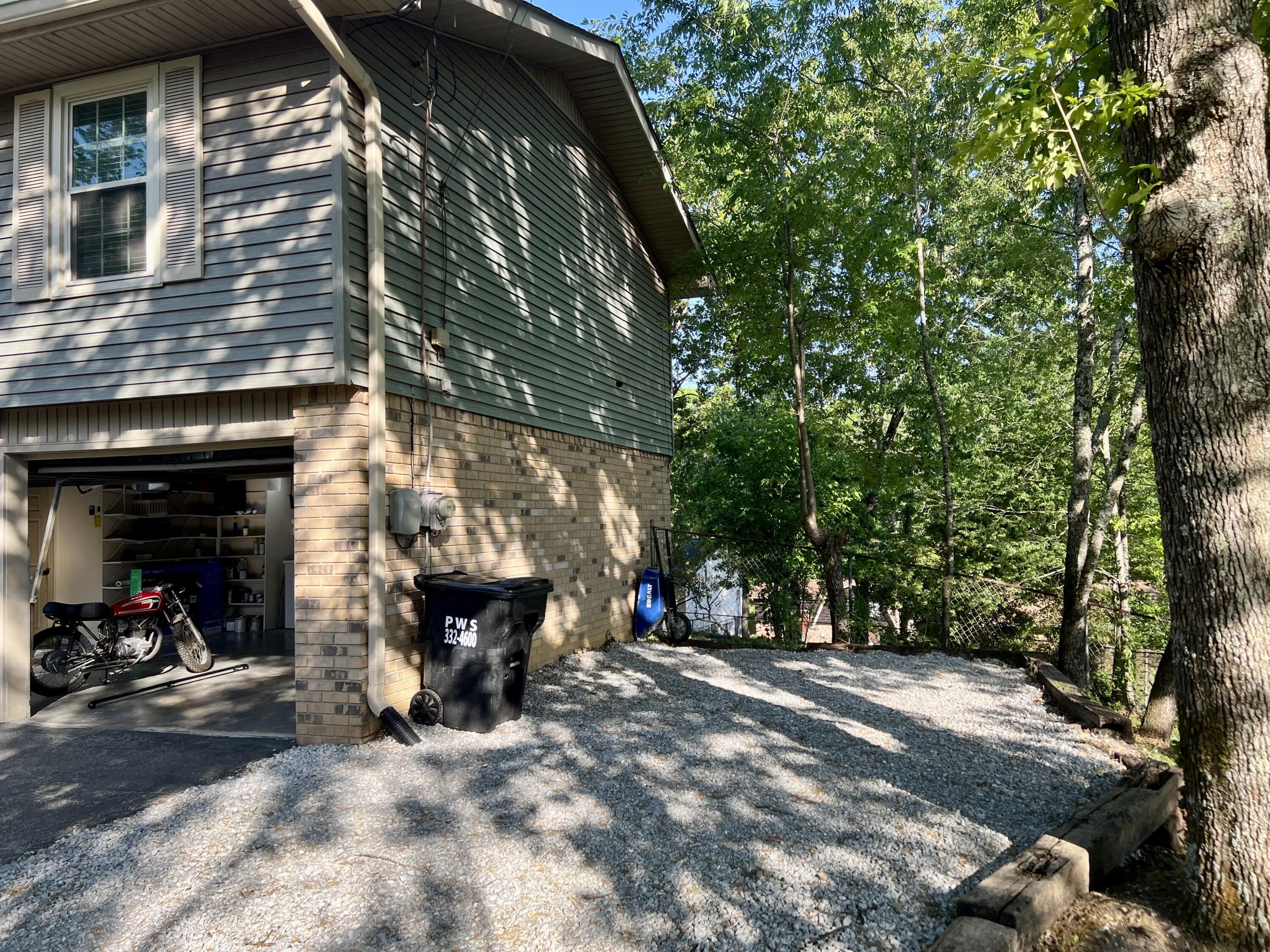 7134 Cane Hollow Road