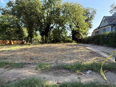 Photo of 2506 Chamberlain Avenue, Chattanooga, TN 37404 (MLS # 1540868)