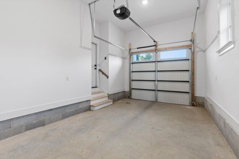 Tiny photo for 2208 Launcelot Road, Chattanooga, TN 37421 (MLS # 1522088)