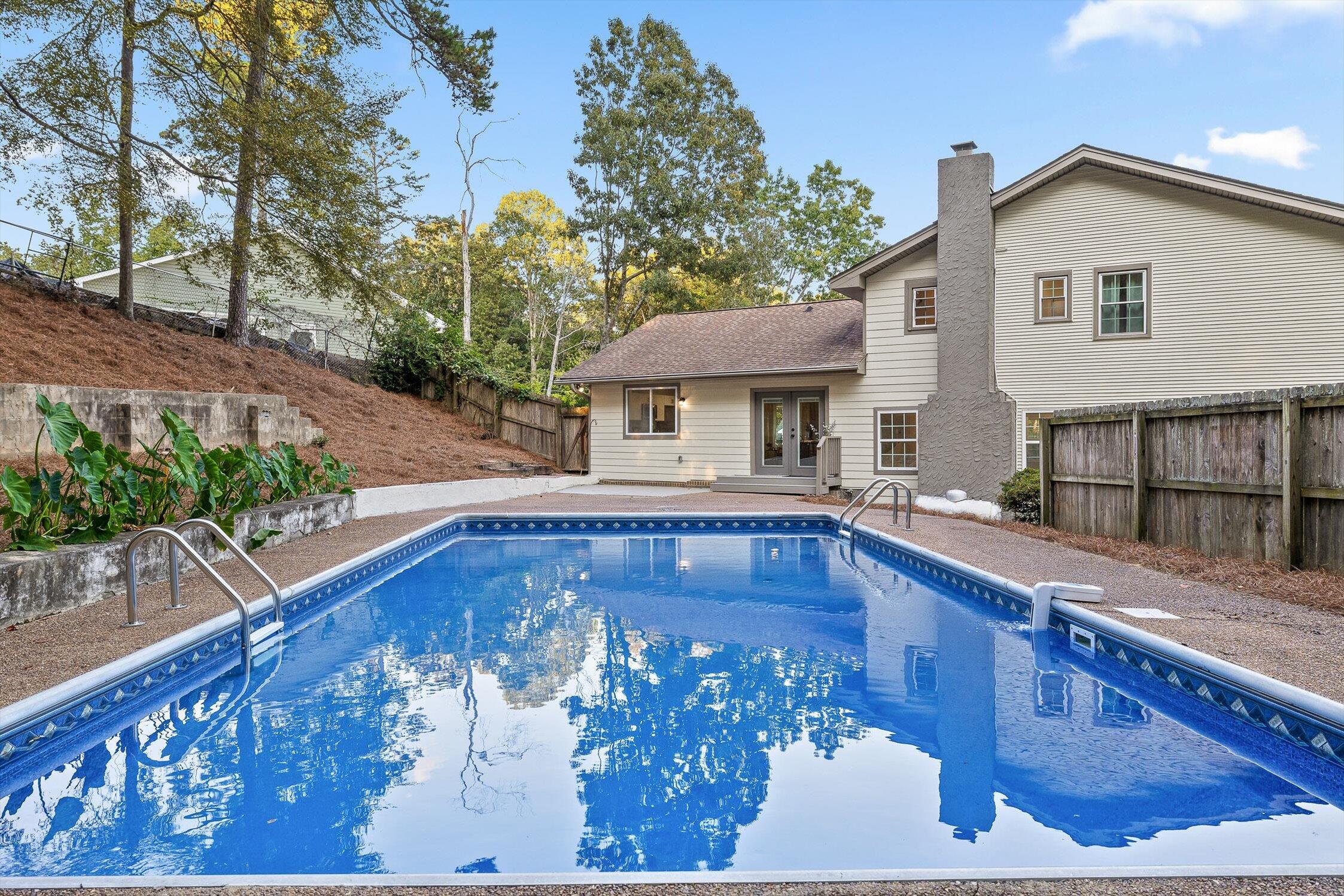 1058 Woodgate Road