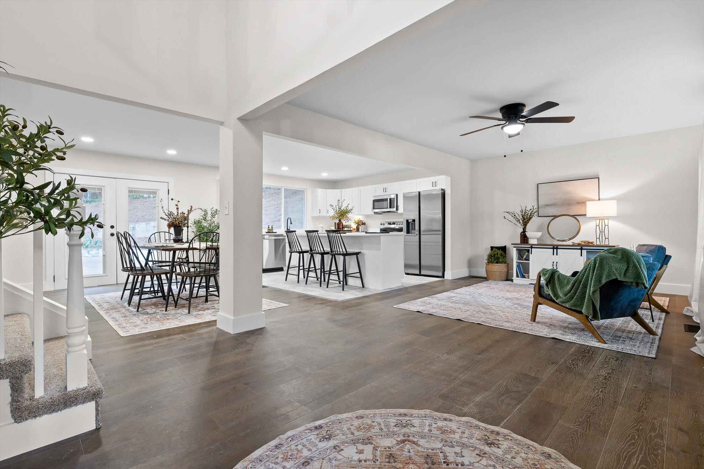 1058 Woodgate Road